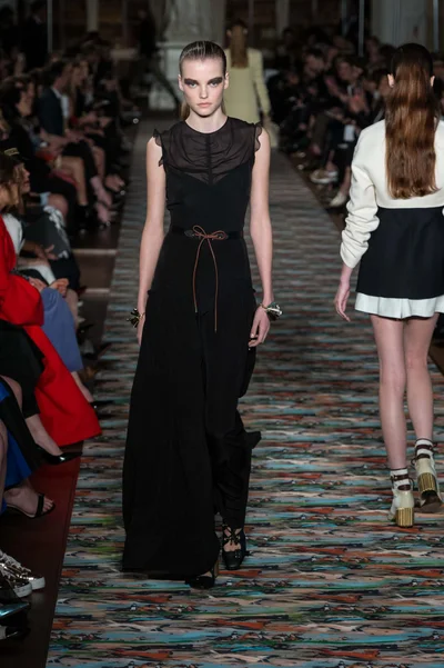 Look 35